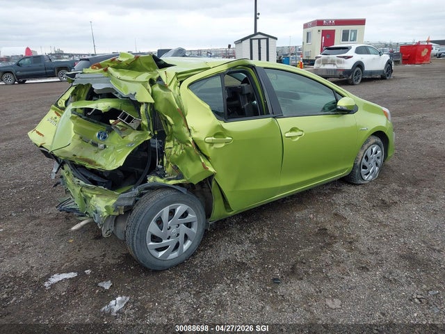 JTDKDTB31F1092437 Toyota PRIUS C