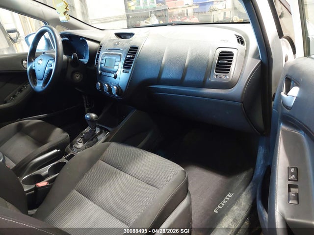 3KPFK4A78HE135530 KIA FORTE LX
