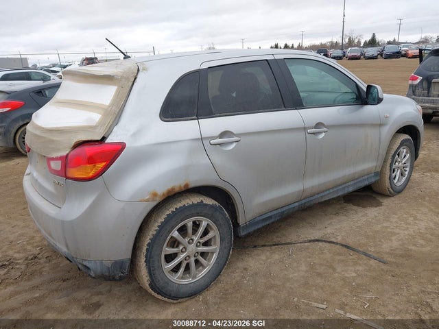 30088712 :رقم المزاد ، 4A4AJ3AU9DE605303 vin ، 2013 Mitsubishi Rvr Se مزاد بيع