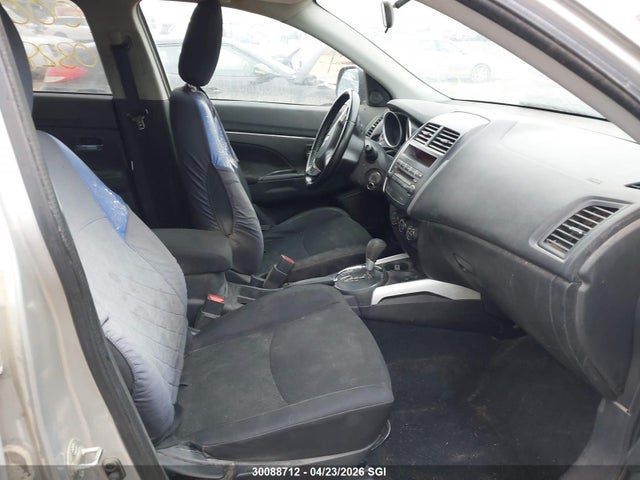 30088712 :رقم المزاد ، 4A4AJ3AU9DE605303 vin ، 2013 Mitsubishi Rvr Se مزاد بيع