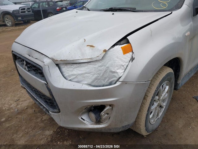 30088712 :رقم المزاد ، 4A4AJ3AU9DE605303 vin ، 2013 Mitsubishi Rvr Se مزاد بيع