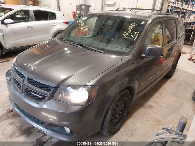 30088488 :رقم المزاد ، 2C4RDGEG9FR605367 vin ، 2015 Dodge Grand Caravan R/t مزاد بيع