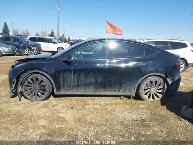 Tesla Model Y 2022 7SAYGDEFXNF391219 Image 15