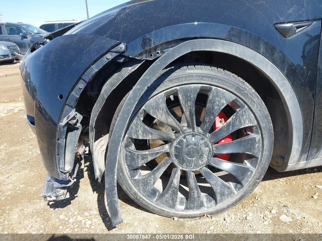 Tesla Model Y 2022 7SAYGDEFXNF391219 Image 18