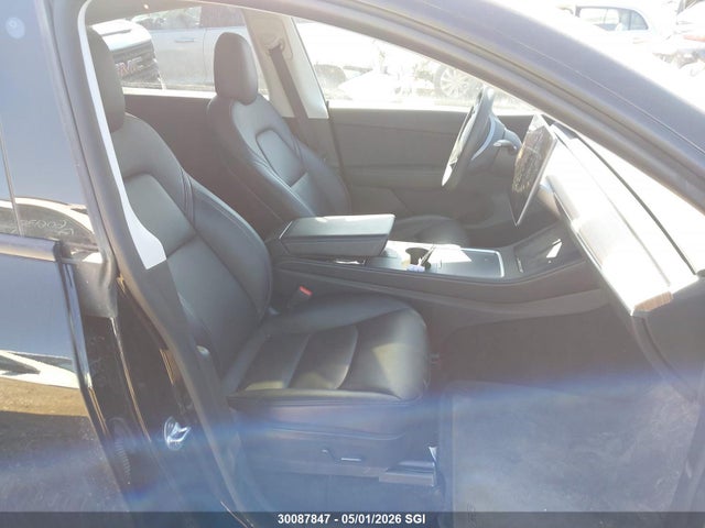 Tesla Model Y 2022 7SAYGDEFXNF391219 Image 5