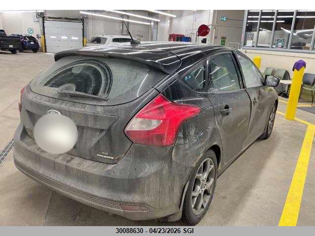 1FADP3K22EL250218 Ford FOCUS SE