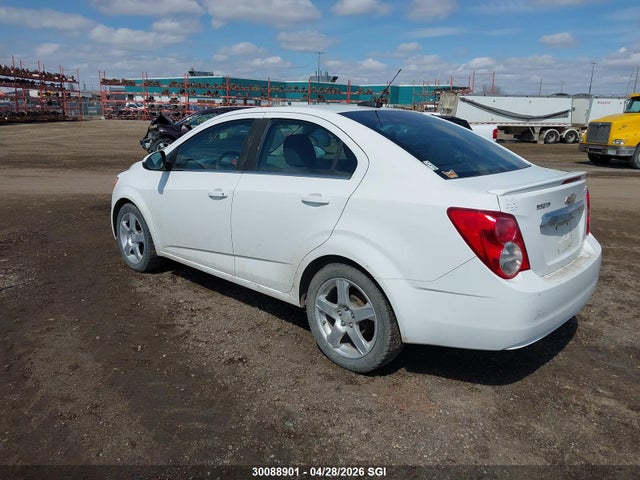 1G1JC5SH6F4190103 Chevrolet SONIC LT