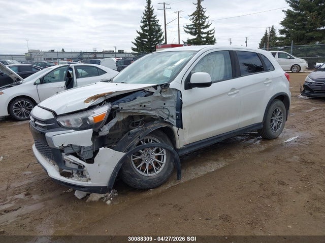 JA4AJ3AU8JU601570 Mitsubishi RVR SE