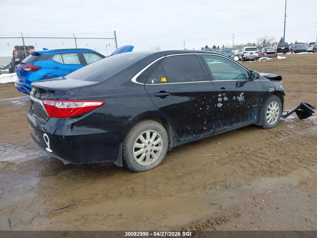 2017 Toyota Camry Le/xle/se/xse მანქანა იყიდება აუქციონზე, vin: 4T1BF1FK7HU353454, აუქციონის ნომერი: 30082990