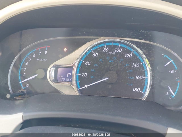 2011 Toyota Sienna Xle/limited მანქანა იყიდება აუქციონზე, vin: 5TDYK3DC6BS057905, აუქციონის ნომერი: 30088626