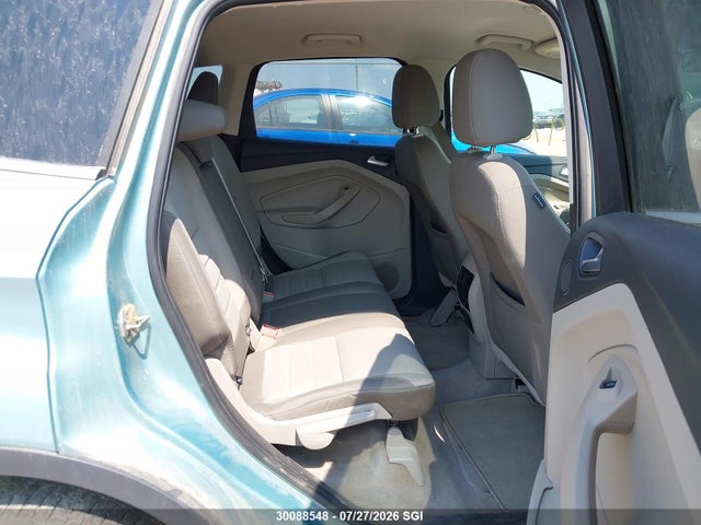 30088548 :رقم المزاد ، 1FMCU9GX8DUD12635 vin ، 2013 Ford Escape Se مزاد بيع