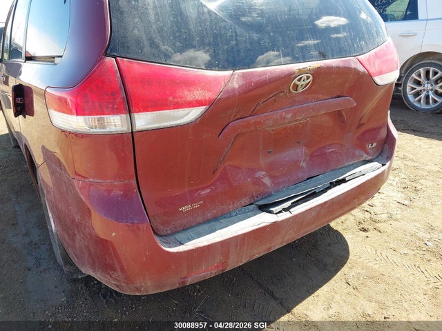 2011 Toyota Sienna Le მანქანა იყიდება აუქციონზე, vin: 5TDKK3DC2BS149597, აუქციონის ნომერი: 30088957