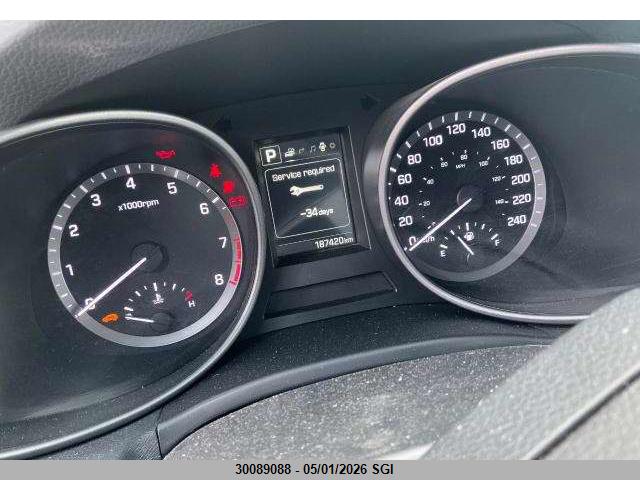 5XYZUDLB8HG495814 Hyundai SANTA FE SPORT