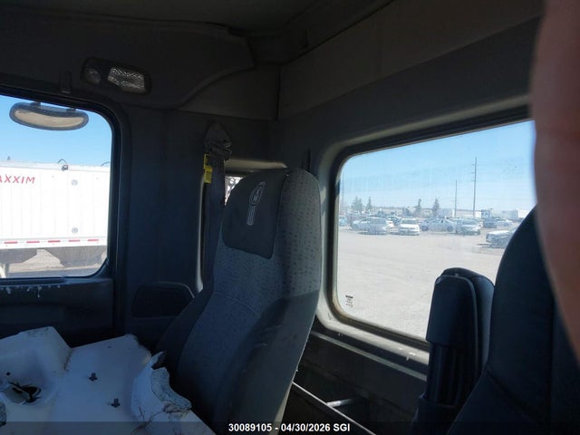 Auction sale of the 2011 Kenworth Construction T800, vin: 1XKDD49X8BJ945714, lot number: 30089105