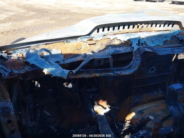 30088126 :رقم المزاد ، 2GTEC19T541196558 vin ، 2004 Gmc New Sierra C1500 مزاد بيع
