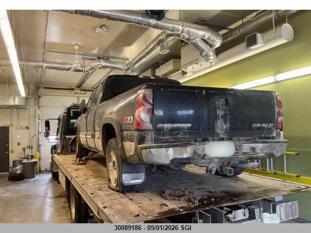 2004 Chevrolet Silverado K1500 მანქანა იყიდება აუქციონზე, vin: 2GCEK19T241113798, აუქციონის ნომერი: 30089186