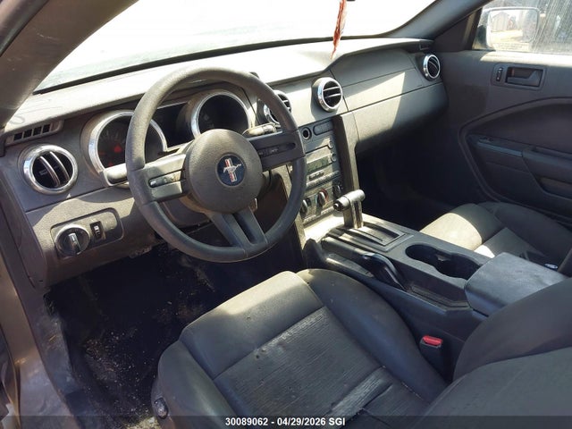 2005 Ford Mustang მანქანა იყიდება აუქციონზე, vin: 1ZVFT80NX55126871, აუქციონის ნომერი: 30089062