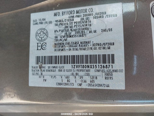 2005 Ford Mustang მანქანა იყიდება აუქციონზე, vin: 1ZVFT80NX55126871, აუქციონის ნომერი: 30089062