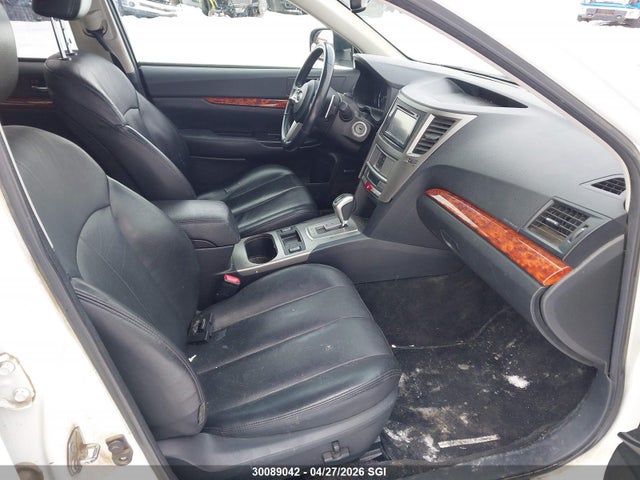 30089042 :رقم المزاد ، 4S4BRJKC2B2345982 vin ، 2011 Subaru Outback 3.6r Limited مزاد بيع
