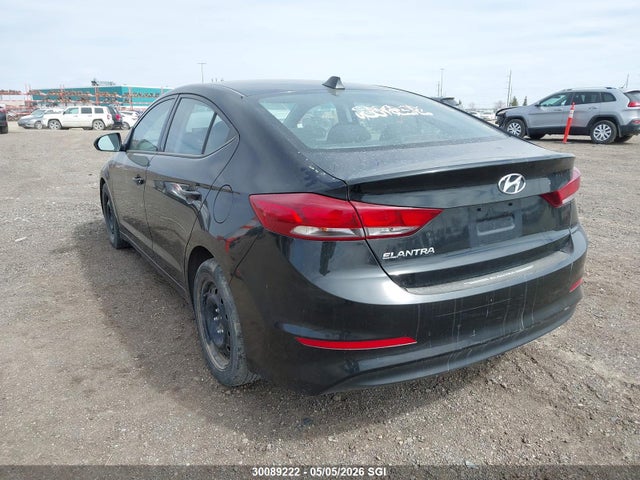 5NPD74LFXJH233411 Hyundai ELANTRA SE