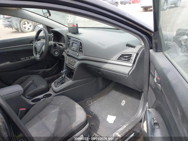 5NPD74LFXJH233411 Hyundai ELANTRA SE