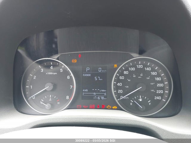 5NPD74LFXJH233411 Hyundai ELANTRA SE