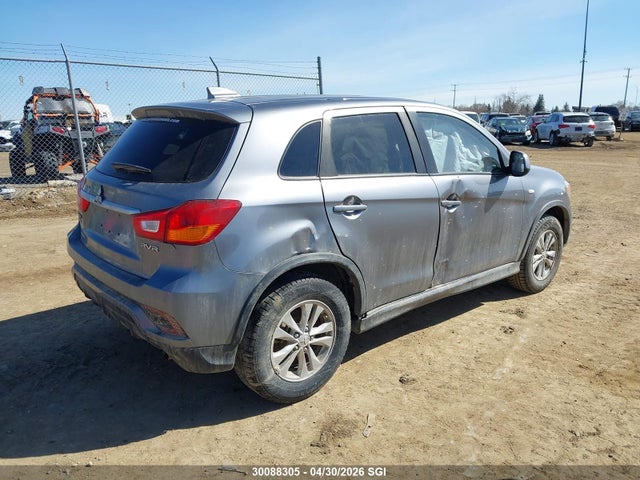 JA4AJ3AU0KU602763 Mitsubishi RVR SE