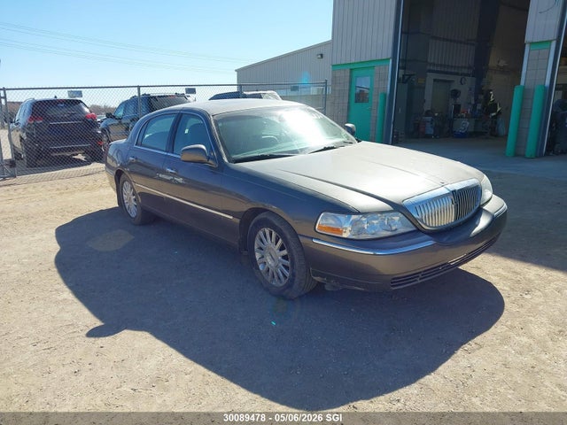 Продаж на аукціоні авто 2003 Lincoln Town Car Signature, vin: 1LNHM82W73Y650517, номер лоту: 30089478