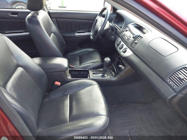 30089453 :رقم المزاد ، 4T1BE32K35U093098 vin ، 2005 Toyota Camry Le/xle/se مزاد بيع