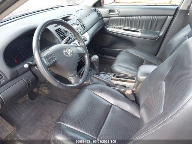 30089453 :رقم المزاد ، 4T1BE32K35U093098 vin ، 2005 Toyota Camry Le/xle/se مزاد بيع