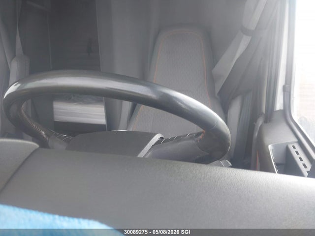 4V4WC9EH9PN335280 Volvo VNR