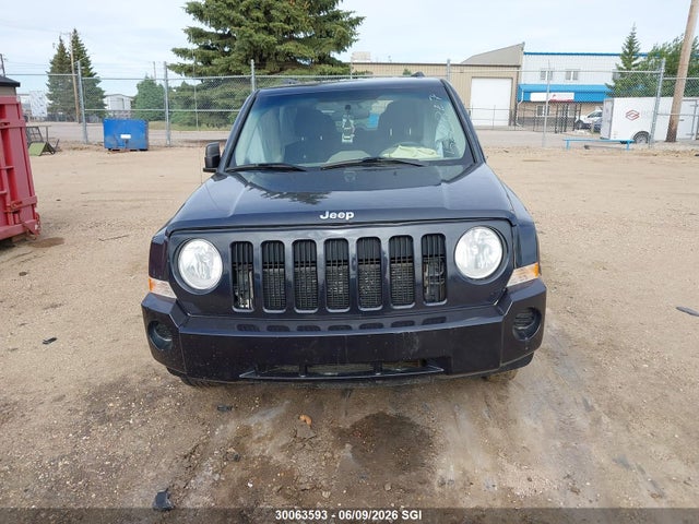 30063593 :رقم المزاد ، 1C4NJPAB3ED522827 vin ، 2014 Jeep Patriot Sport/north مزاد بيع