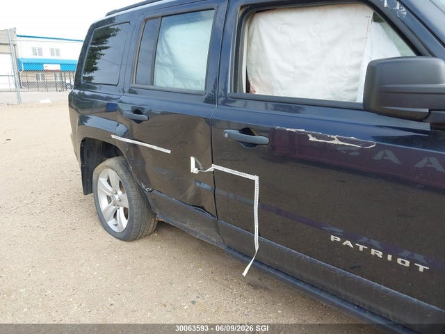 30063593 :رقم المزاد ، 1C4NJPAB3ED522827 vin ، 2014 Jeep Patriot Sport/north مزاد بيع