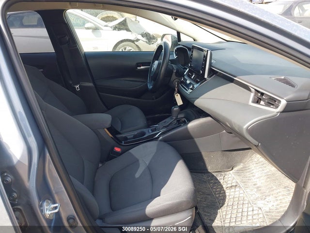 30089250 :رقم المزاد ، 5YFBPMBE3MP248047 vin ، 2021 Toyota Corolla Le مزاد بيع