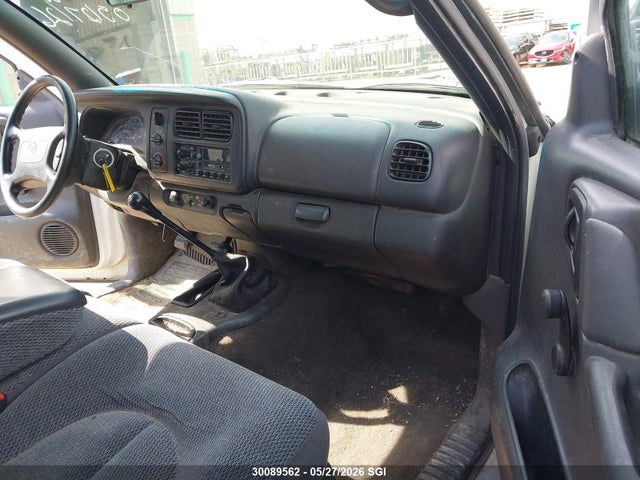 30089562 :رقم المزاد ، 1B7GG22Y3XS217291 vin ، 1999 Dodge Dakota مزاد بيع