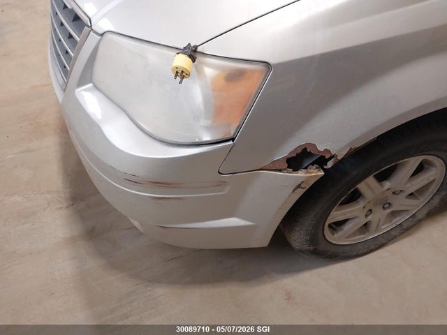 Продажа на аукционе авто 2010 Chrysler Town & Country Touring, vin: 2A4RR5D14AR216710, номер лота: 30089710