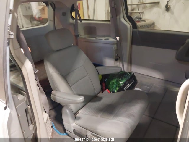 Продажа на аукционе авто 2010 Chrysler Town & Country Touring, vin: 2A4RR5D14AR216710, номер лота: 30089710