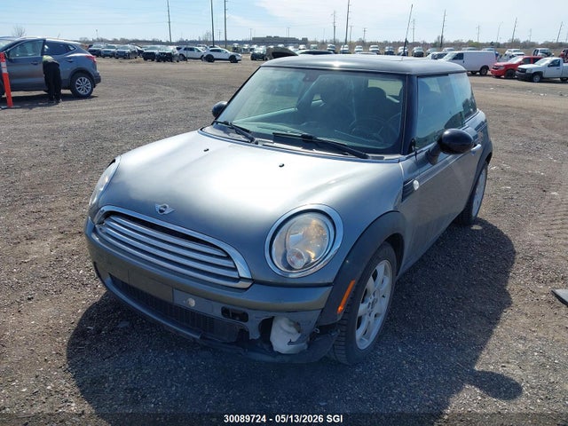 30089724 :رقم المزاد ، WMWMF3C58ATZ66750 vin ، 2010 Mini Cooper مزاد بيع