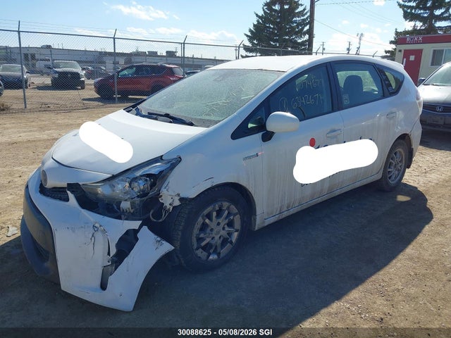 JTDZN3EU7JJ074677 Toyota PRIUS V