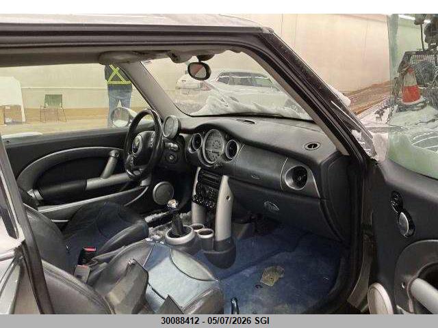 2002 Mini Cooper S მანქანა იყიდება აუქციონზე, vin: WMWRE33452TD51979, აუქციონის ნომერი: 30088412
