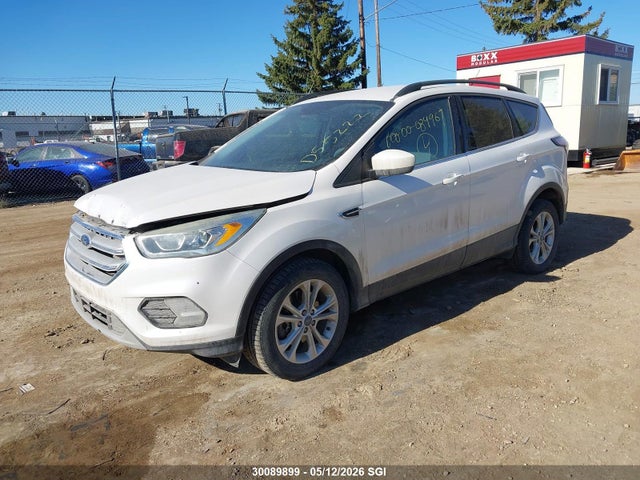1FMCU9GD6HUD55222 Ford ESCAPE SE