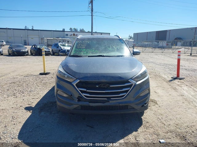 KM8J33A48HU450557 Hyundai Tucson Limited/sport And Eco/se
