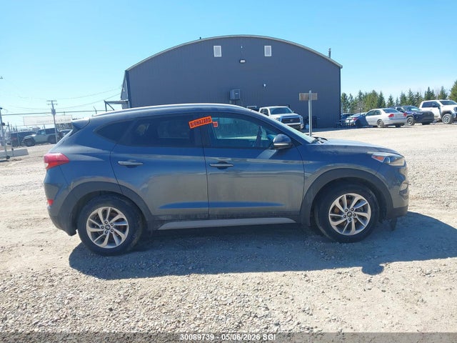 KM8J33A48HU450557 Hyundai Tucson Limited/sport And Eco/se