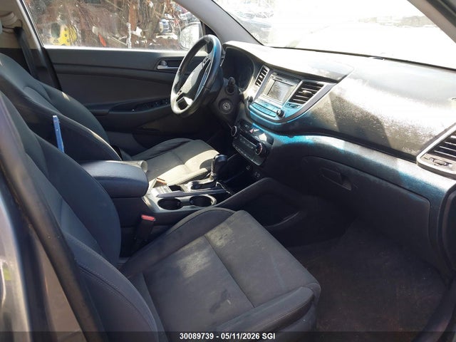 KM8J33A48HU450557 Hyundai Tucson Limited/sport And Eco/se