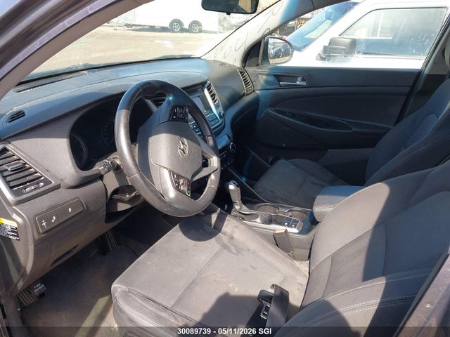 KM8J33A48HU450557 Hyundai Tucson Limited/sport And Eco/se