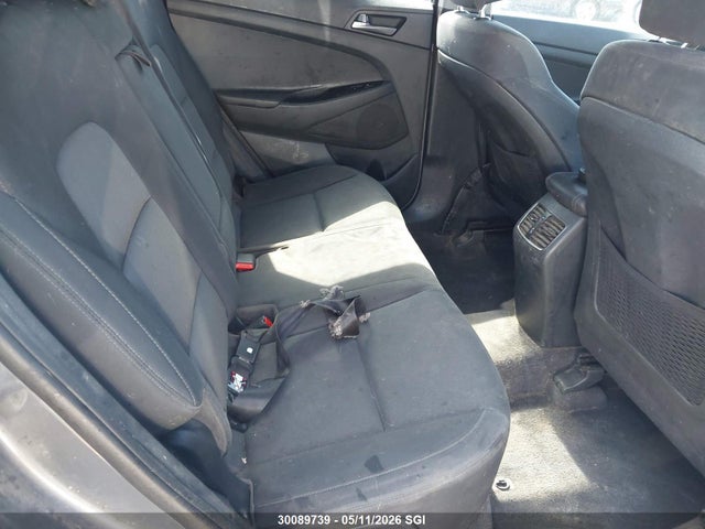 KM8J33A48HU450557 Hyundai Tucson Limited/sport And Eco/se