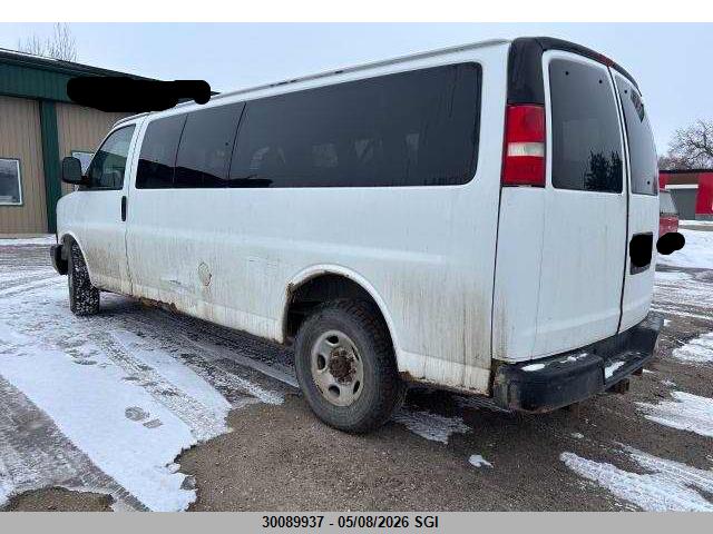 2004 Chevrolet Express G3500 მანქანა იყიდება აუქციონზე, vin: 1GAHG39UX41184927, აუქციონის ნომერი: 30089937