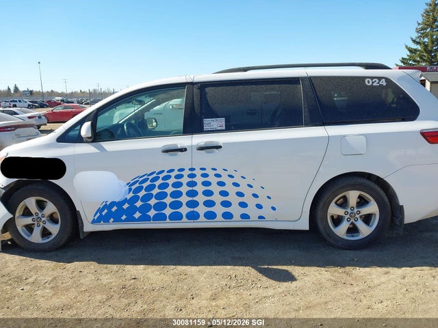 5TDZZ3DCXKS002910 Toyota Sienna