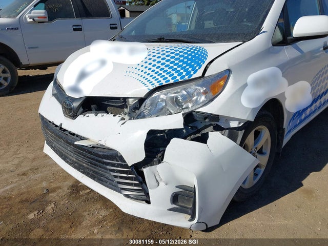 5TDZZ3DCXKS002910 Toyota Sienna
