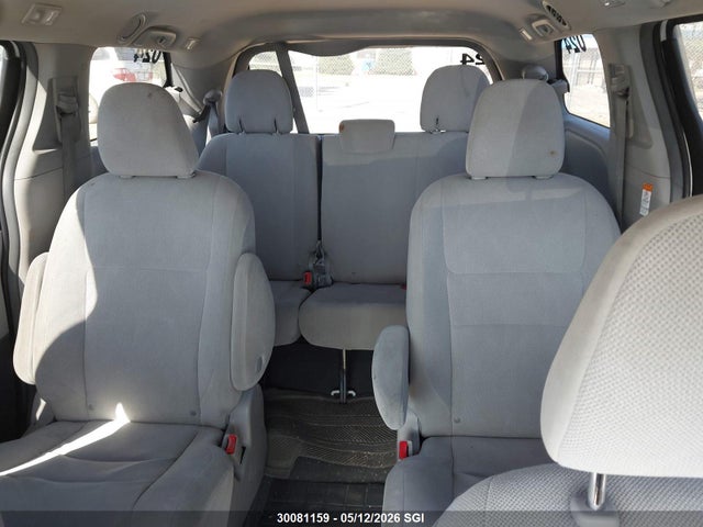 5TDZZ3DCXKS002910 Toyota Sienna